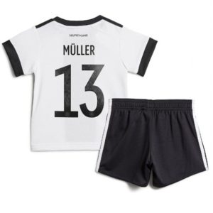 Conjunto Alemania Thomas Muller 13 Primera Equipación Niño 2022