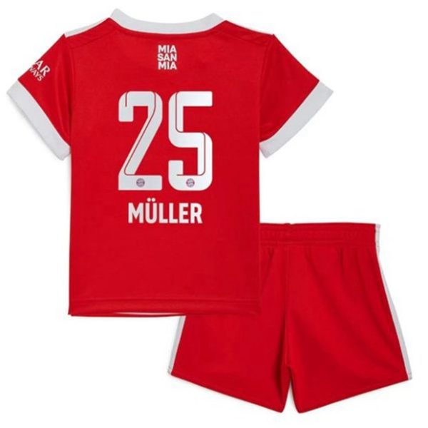 camiseta de futbol FC Bayern Munich Thomas Müller 25 Primera Equipación Niño Kit 2022-23