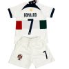 camiseta de futbol Portugal Cristiano Ronaldo 7 Segunda Equipación Niño Kit 2022